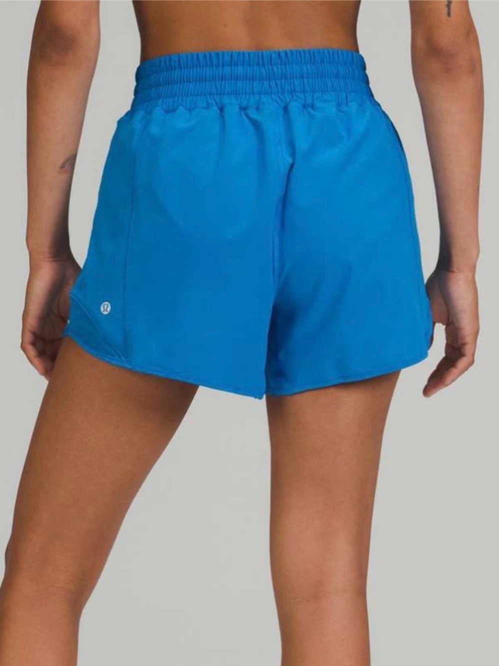 lululemon hotty hot high rise short 4” long poolside/pipe dream blue 6 W7AYXT